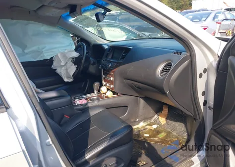 2013 Nissan Pathfinder Platinum z USA, uszkodzony, nr VIN 5N1AR2MM7DC600954